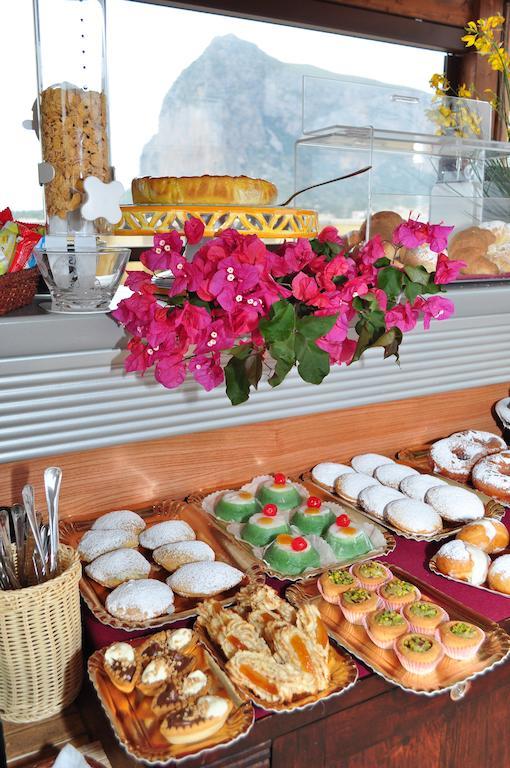 Rooms And Breakfast Zefiro San Vito Lo Capo Ngoại thất bức ảnh