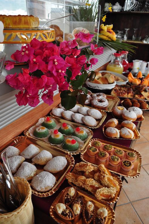 Rooms And Breakfast Zefiro San Vito Lo Capo Ngoại thất bức ảnh